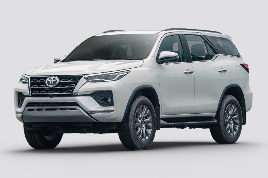 Toyota Fortuner Legender Automatic Self Drive Car Rental in Goa - Zoomigo Cars Rental